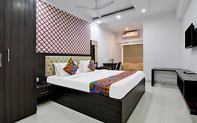 Fabhotel Prime Eco Park - New Town